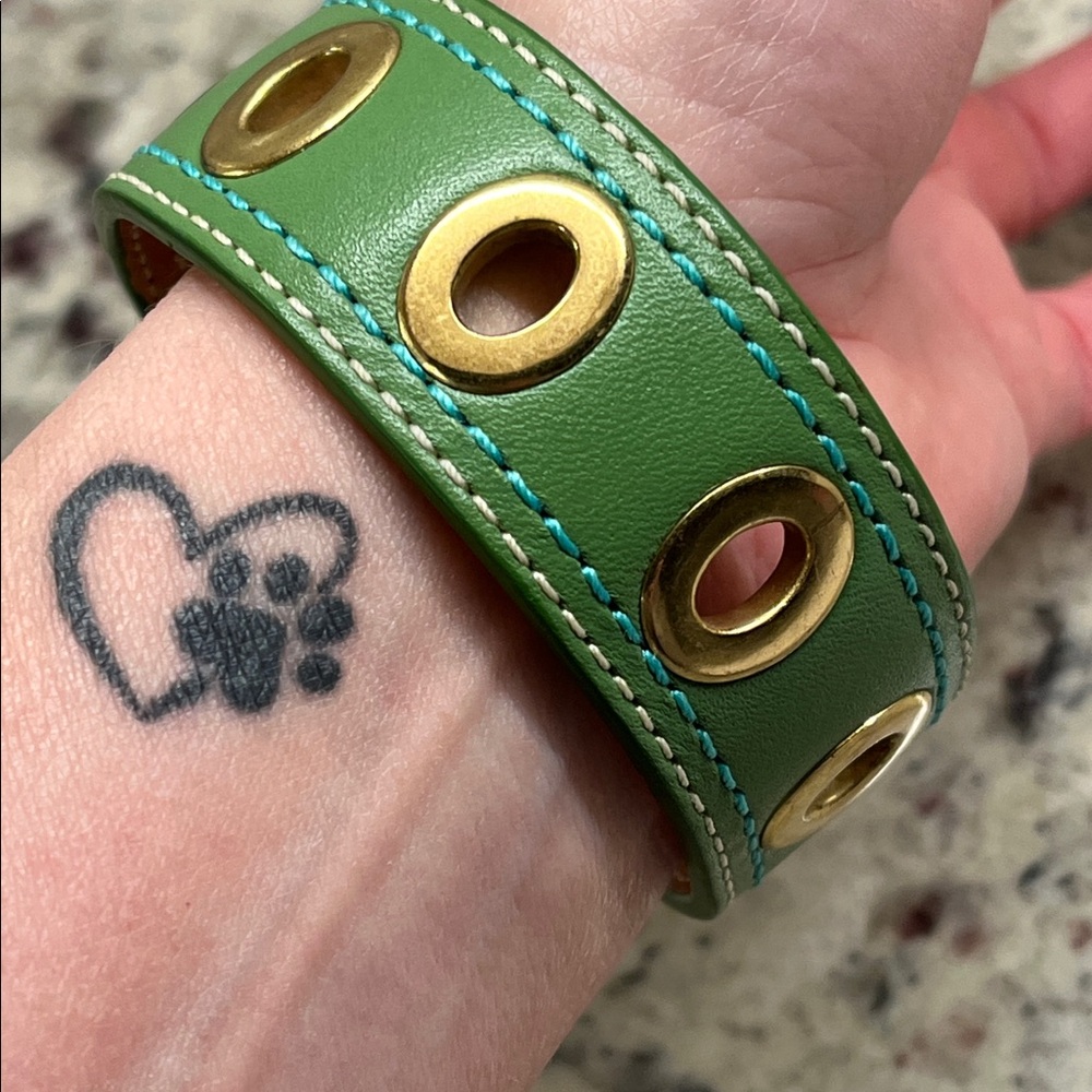 Coach Green Leather with Grommets Bangle Bracelet EUC - Picture 6 of 6